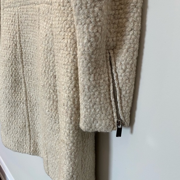 Cream fuzzy long jacket - Picture 7 of 7